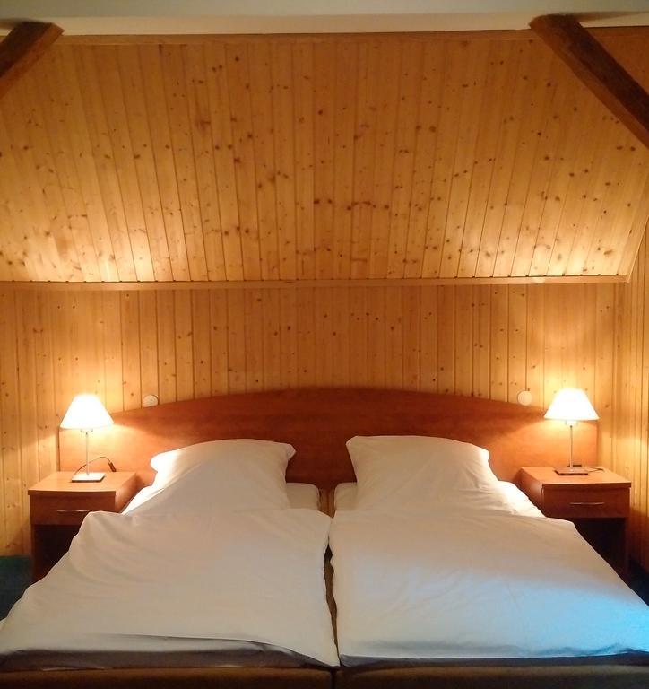 Отель The Cabin - Harz National Park Санкт-Андреасберг Экстерьер фото